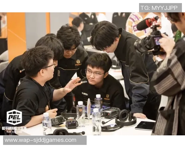 和平精英赛场见证WE战队从青涩到辉煌的成长历程 和平精英赛场见证WE战队从青涩到辉煌的成长历程